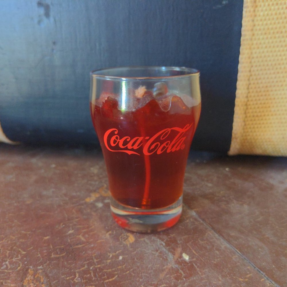 Coca cola gel candle